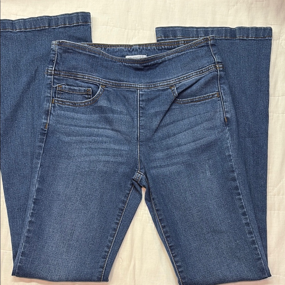 Sofia by Sofia Vergara Melisa Super High Rise 70s Flare Pull On Denim Jeans Blue